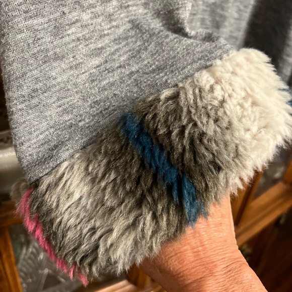 Lily London Gray Sweater with Mock Turtleneck and Bell Sleeves XL - Picture 4 of 5